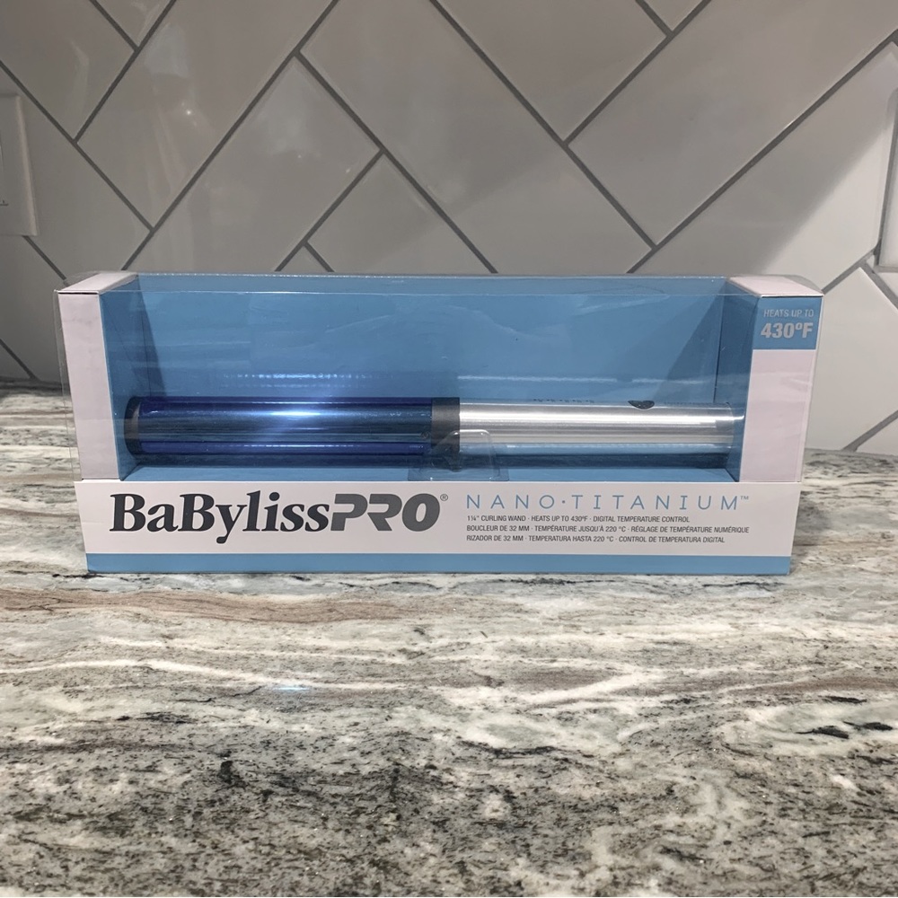 💙NWT💙 1 1/4” Babyliss Pro Nano-Titanium curling wand